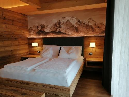 DOLOMITES B&B - Suites, Apartments and SPA