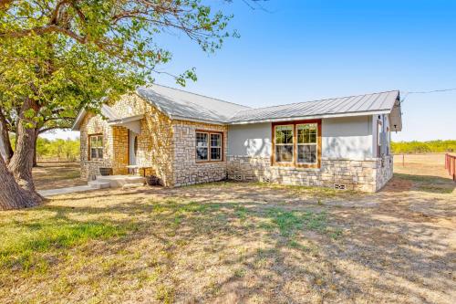 River Rock Cottage in Fredericksburg, USA