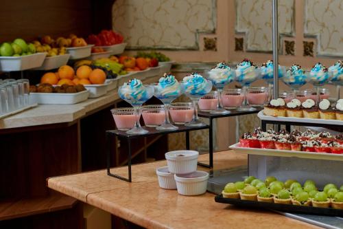 Karolina Hotel - image 2