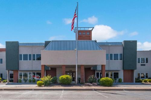 SureStay Plus by Best Western Lawton - image 3