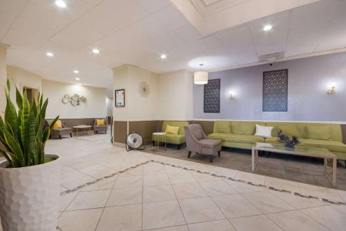 大堂, Comancheria Hotel & Convention Center in 羅頓 (OK)