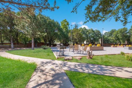 SureStay Plus by Best Western Lawton - image 12