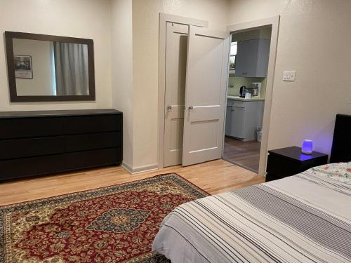 125-#3 Comfy cozy 1BA nearby riverwalk in San Antonio, USA