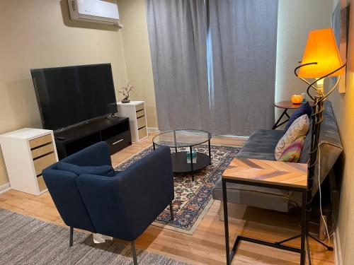 125-#3 Comfy cozy 1BA nearby riverwalk in San Antonio, USA