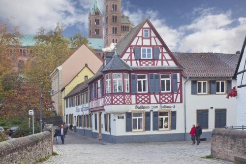 Gasthaus zum Halbmond