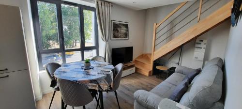 LES APPARTEMENTS DE LA B in Saint Benoit Des Ondes