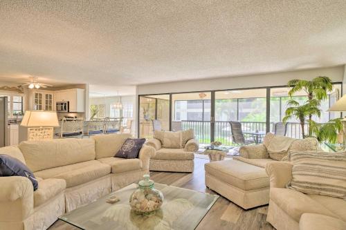 Luxury Sanibel Condo with Ocean View Steps to Beach