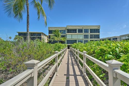 Luxury Sanibel Condo with Ocean View Steps to Beach