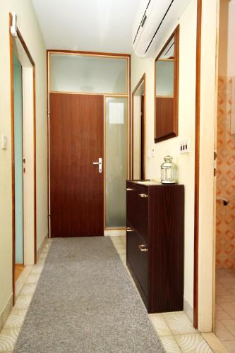 Apartments with a parking space Hvar - 624 - image 3