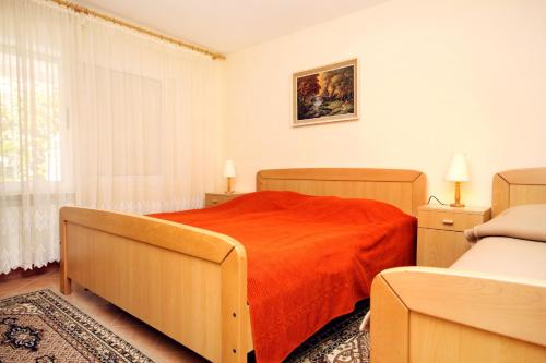 Apartments with a parking space Hvar - 624 - image 2