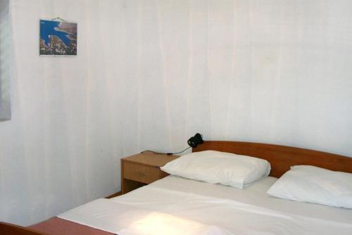 Apartments by the sea Mudri Dolac Hvar - 595 - image 12