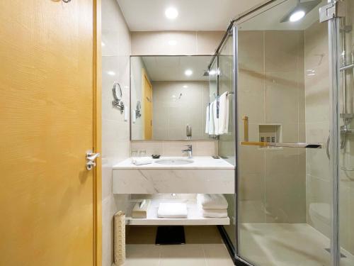 Beijing XinQiao Hotel Room Type - Standard Double Room with Indoor Window