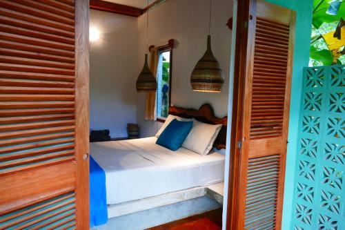 Alma Del Rio Eco-Comfort on the water