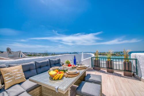  Ideal Property Mallorca - Blue Sea in Port dAlcudia