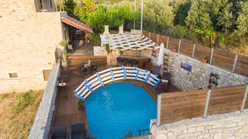 Villa Gogo offers privacy and pool