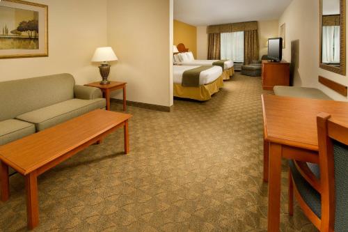 Holiday Inn Express Hotel & Suites Lenoir City Knoxville Area, an IHG Hotel