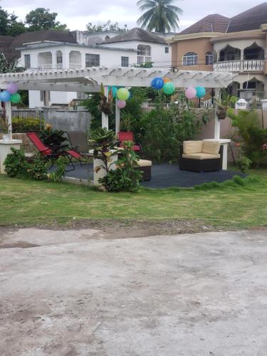 taman, Grace Garden Guesthouse by Eminence Ent in Ocho Rios