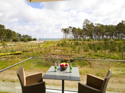 Apartment with Sea View image 1