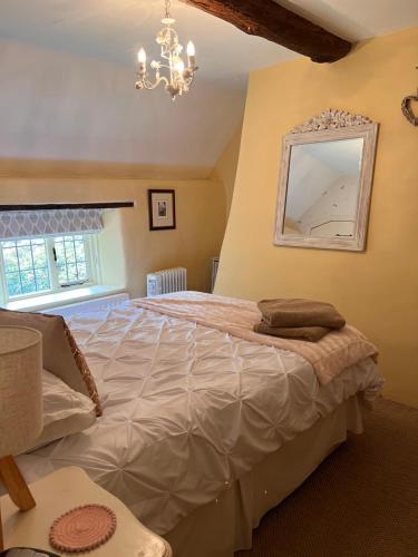 Bunty Cottage, A Cosy Cottage in New Forest National Park in Bransgore