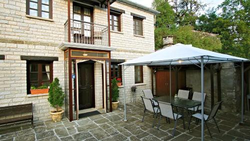 숙소 외관, Guesthouse Lucas in 아스프랑겔로이