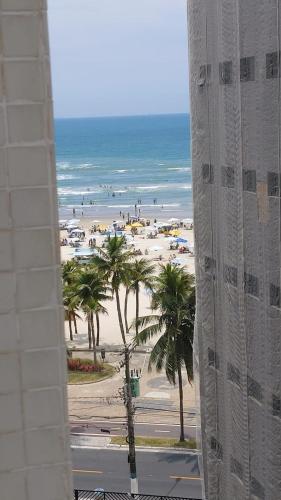 Apartamento na Vila Mirim frente pra praia Praia Grande Edifício Presidente