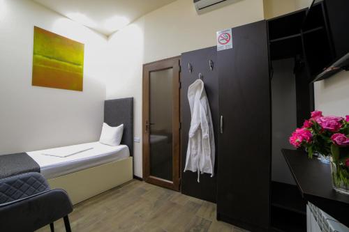 Elysium Gallery Boutique Hotel