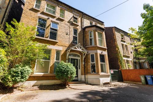 Exterior view, FLATZY - Lovely Sefton Park Retreat near Oomoo