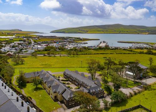 Dingle Courtyard Cottages 4 Bed - image 9