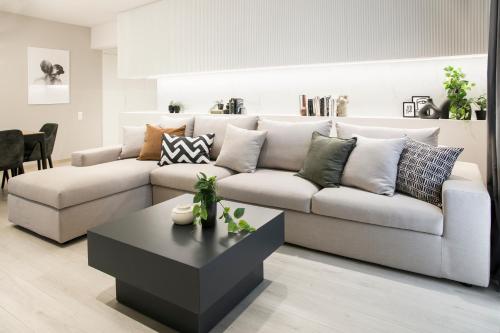 Ultra Chic Modern 4 Bedrooms Apartment in Athens, Athens