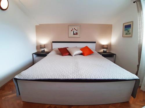 One-Bedroom Apartment with Balcony image 10