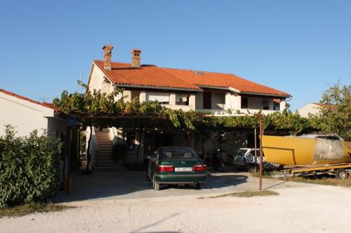  Apartments with a parking space Fazana - 2293 in Fažana