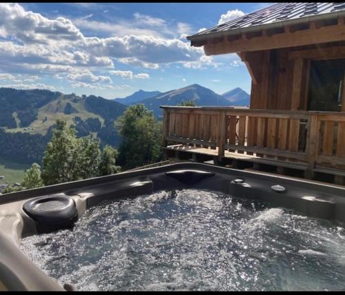 Chalet avec jacuzzi - 150 m des remontées