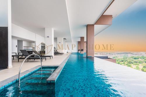 Swimming pool, The Apple Premier Suites Melaka in Malacca
