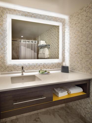 Premium King Room