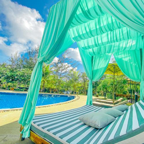 Úszómedence, Long Hải Channel Beach Resort in Long Hai Beach
