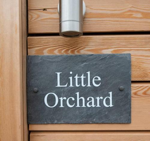 Holly Lodge and Little Orchard