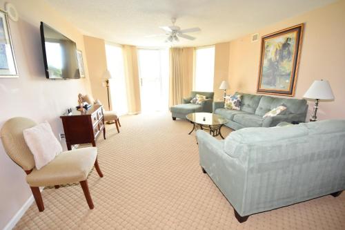 207 North Tower - main image