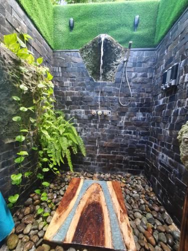 Shower, Glamping Tomaselli in Quepos