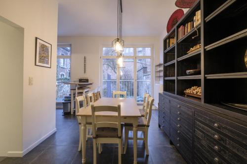 Magnificent 2 bedroom duplex + terrace Ixelles, Bruselas (foto 4)