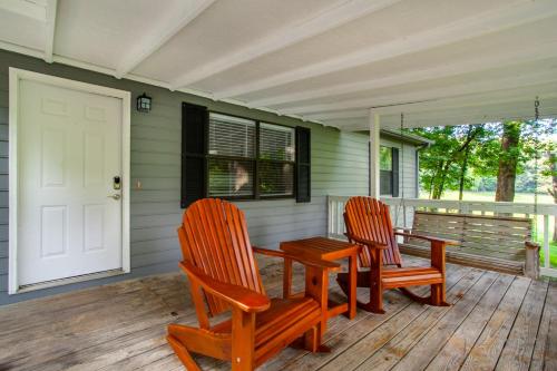 Hopp On Inn Secluded 3BR Home Hopp On Inn Secluded 3BR Home