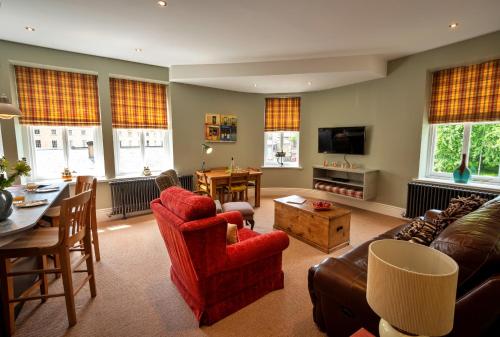 Finest Retreats - The Old Post Office Apartment 2