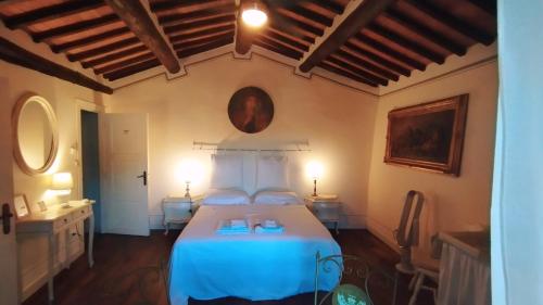 Camera doppia, superior, vista sulla città