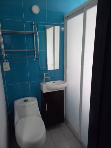 Bathroom, confort gray in Cuajimalpa