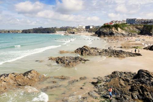 Foreshore at Fistral - image 2