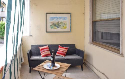  1 Bedroom Stunning Apartment In Vecchiano in Vecchiano