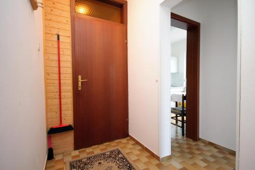 Apartment Selce 2379b - image 3