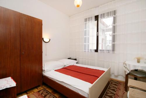 Apartments and rooms with parking space Novi Vinodolski - 2350 - image 6