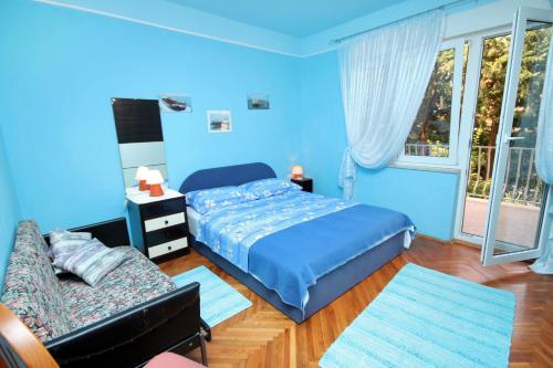 Two-Bedroom Apartment with Terrace and Sea View image 10