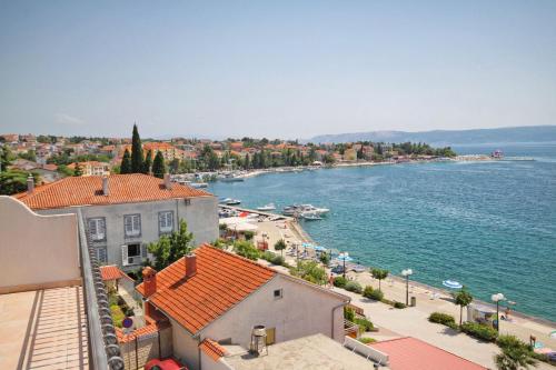 Two-Bedroom Apartment with Terrace and Sea View image 10