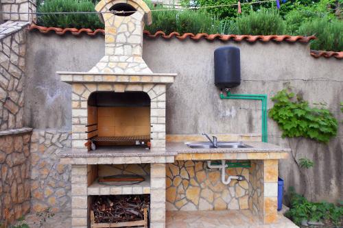 Apartment Selce 2383b - image 9